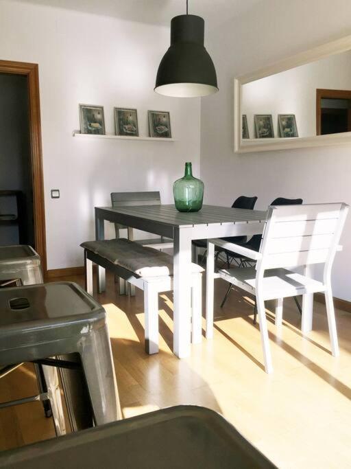 Moderno Apartamento En El Centro Vilanova i la Geltrú Exteriör bild