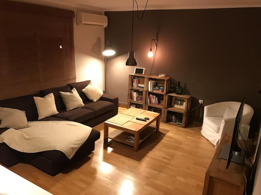 Moderno Apartamento En El Centro Vilanova i la Geltrú Exteriör bild
